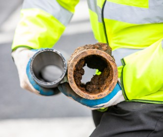 Crews continue to reduce leakage by replacing almost 1km of old water mains in Cork city