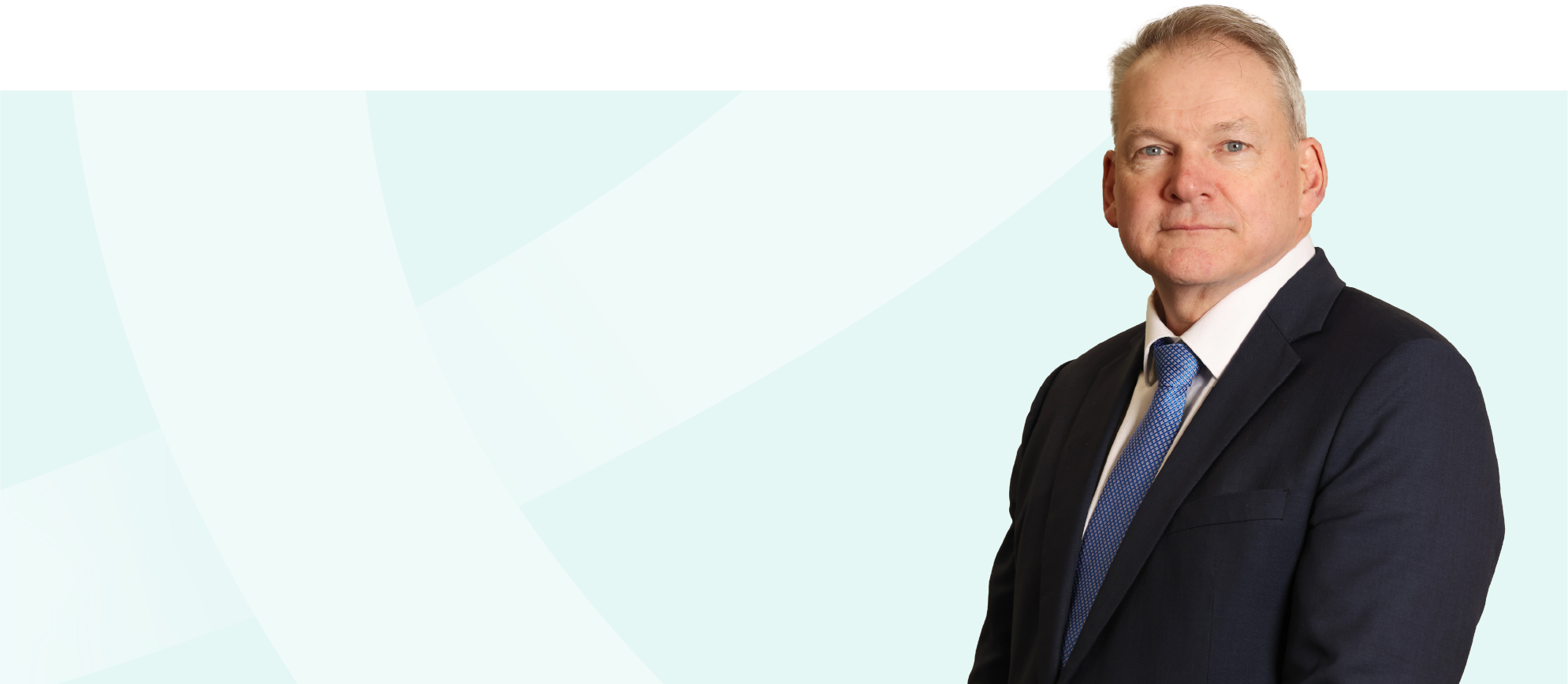 Niall Gleeson, Príomhoifigeach Feidhmiúcháin.