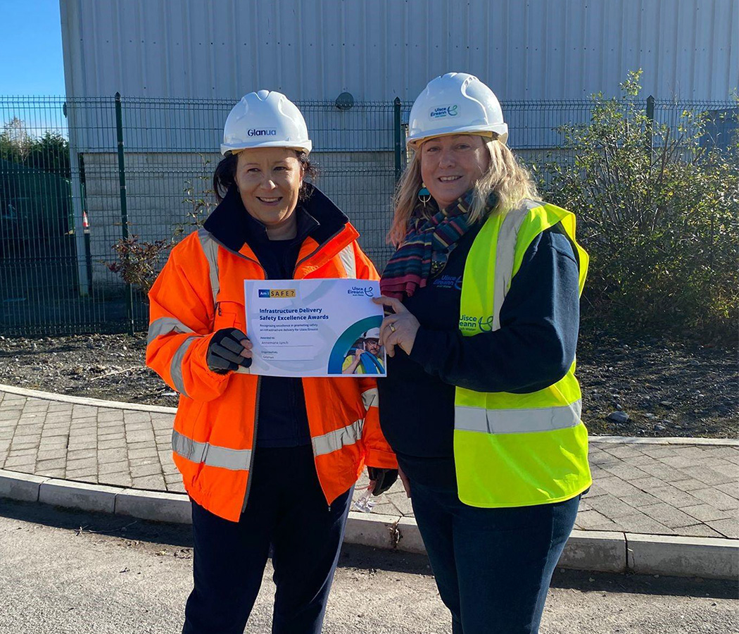 Annemarie is pictured here with Sinéad Kennedy who presented the award